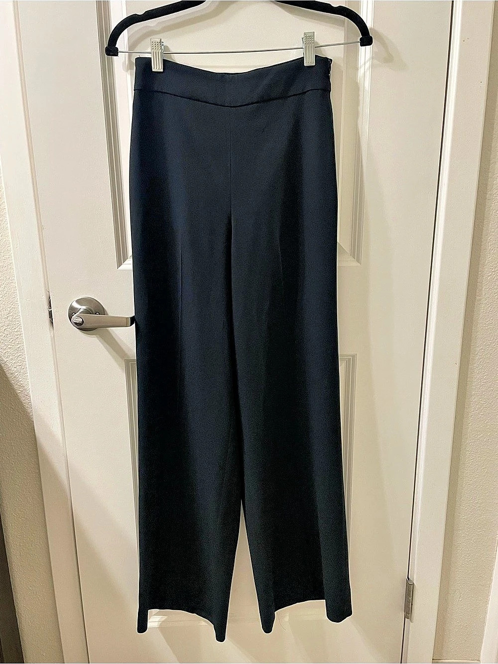 Aritzia Babaton Wide Leg Pants in Black Size 2 Like New